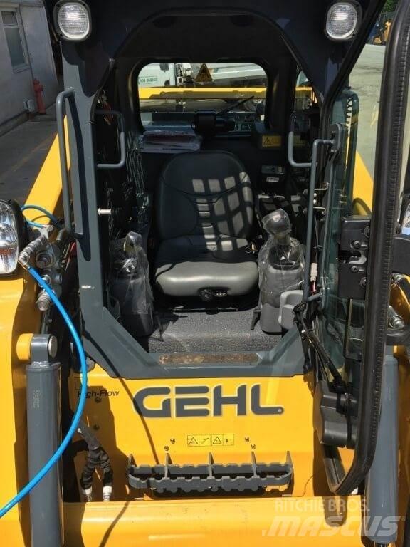 Gehl V270 滑移装载机