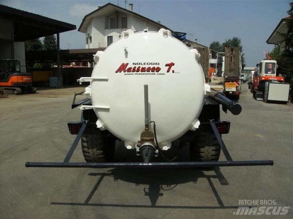  Giuliano SL4000 油罐车