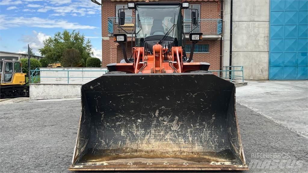 Hitachi ZW140-5B 轮式装载机