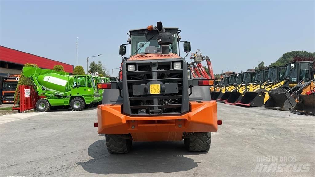 Hitachi ZW180-6 轮式装载机