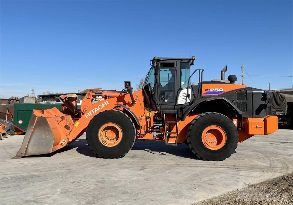 Hitachi ZW250-6 轮式装载机