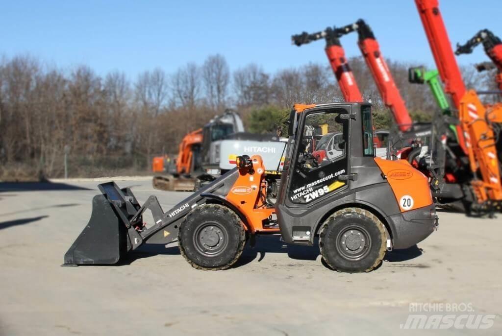 Hitachi ZW95 轮式装载机