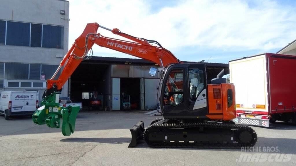 Hitachi ZX135US-6 挖坑机