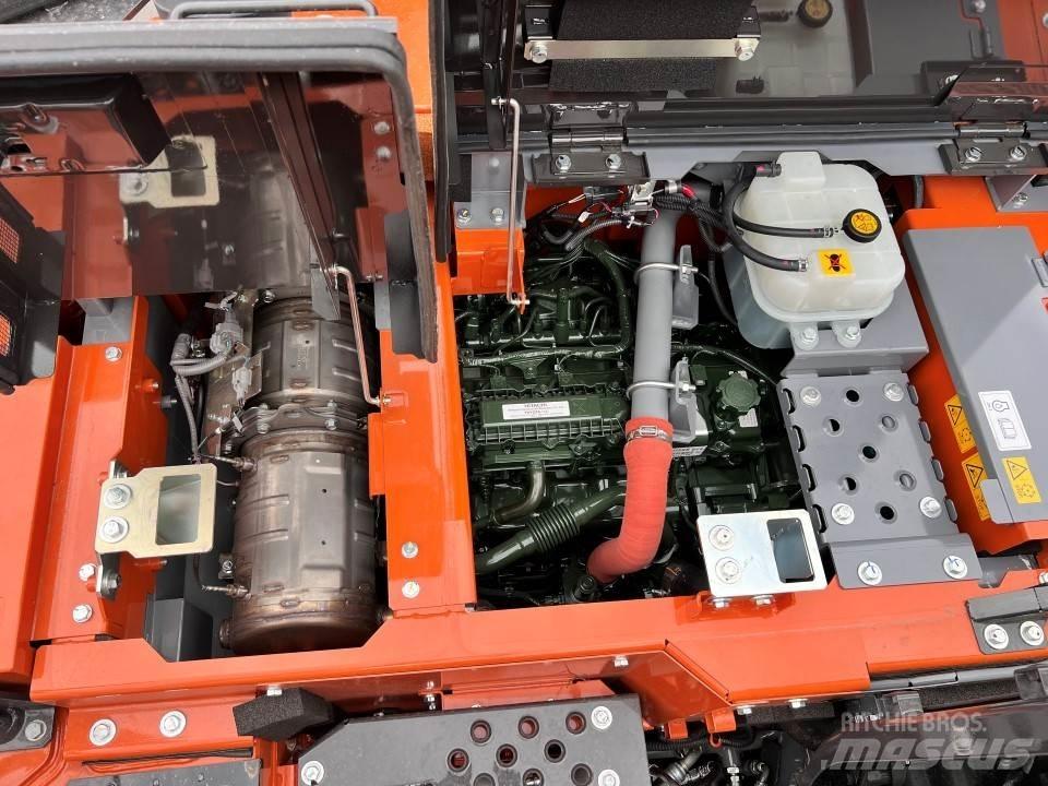 Hitachi ZX135US-7 挖坑机