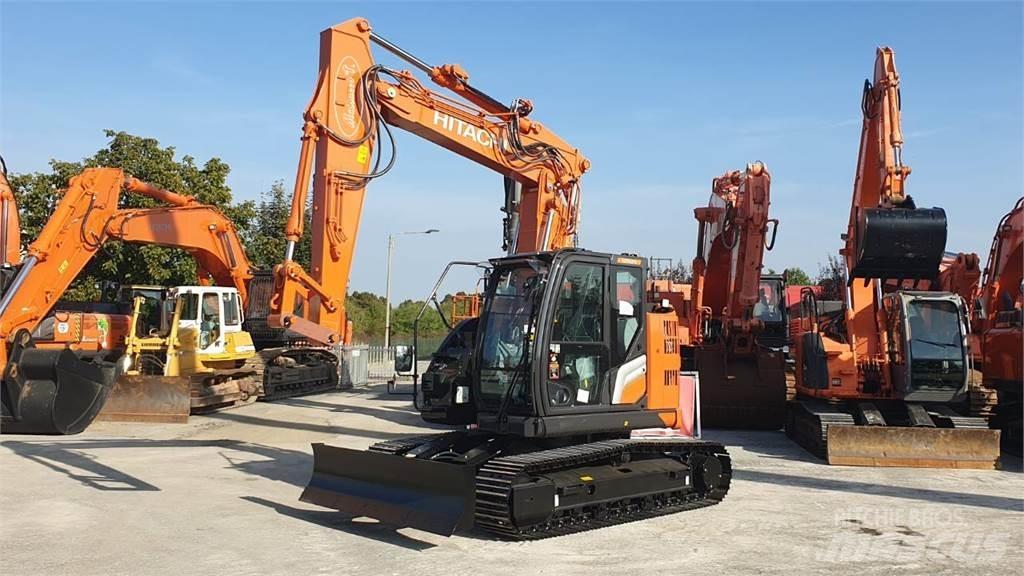 Hitachi ZX135US-7 中型挖掘机