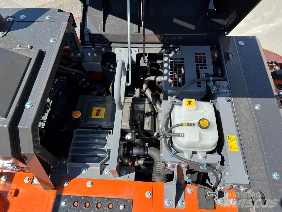 Hitachi ZX160LC 中型挖掘机