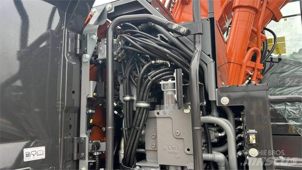 Hitachi ZX175W-7 轮式挖掘机