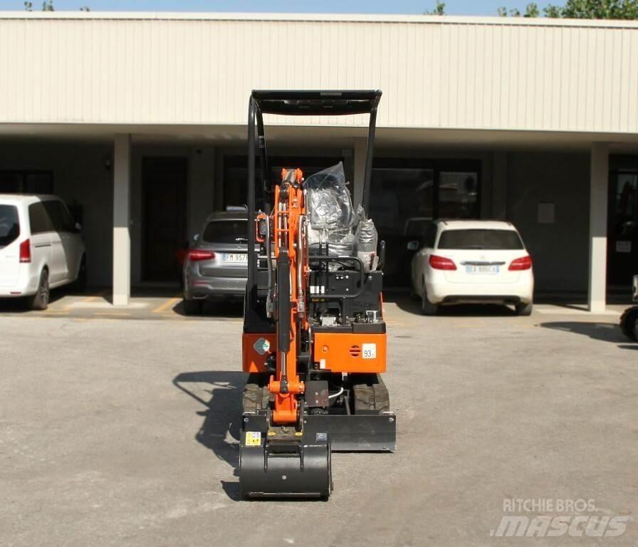 Hitachi ZX17U-6 YR 小型挖掘机