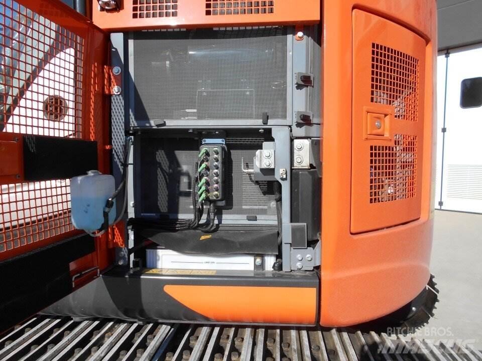 Hitachi ZX225-US6 履带挖掘机