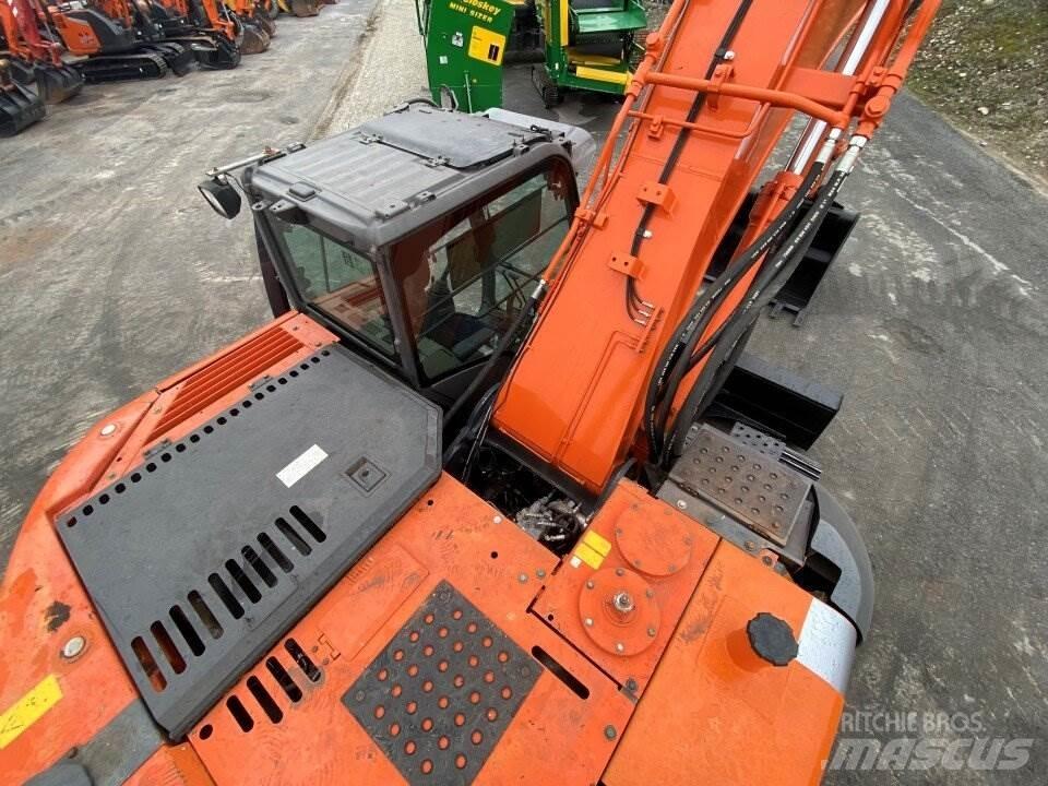 Hitachi ZX225 USBLC 履带挖掘机