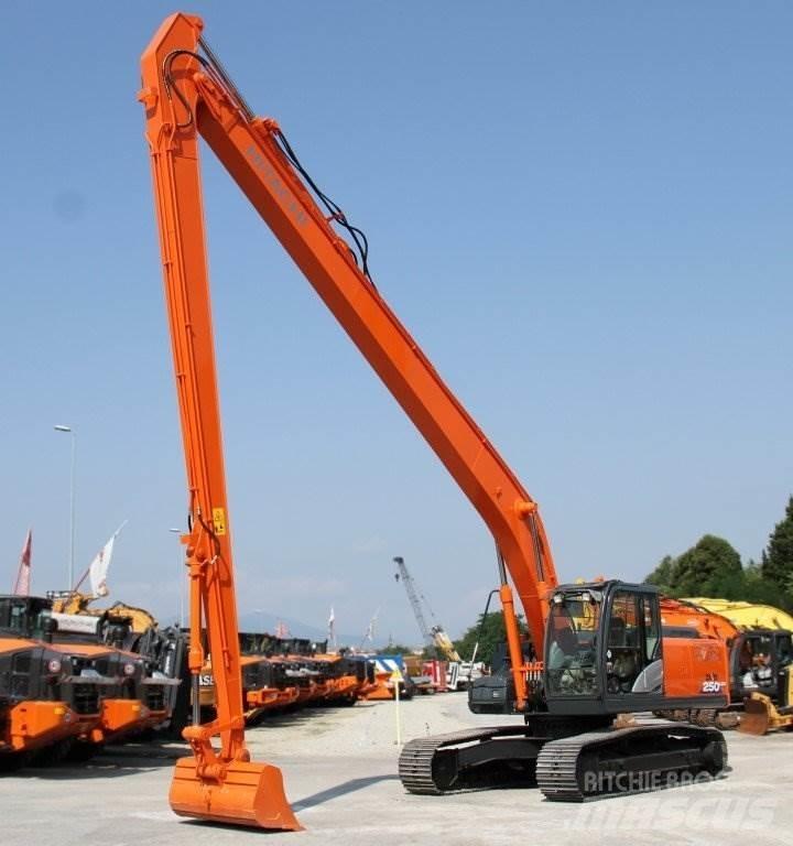 Hitachi ZX250LCN-5B 履带挖掘机