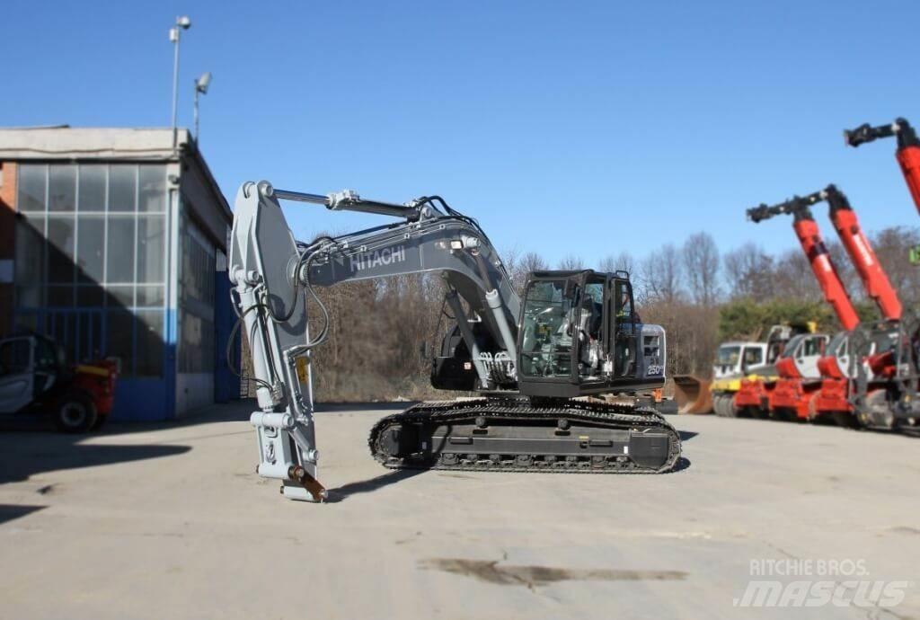 Hitachi ZX250LCN-6 挖坑机