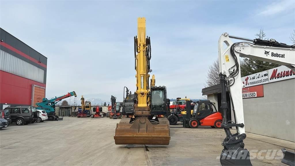 Hitachi ZX300LCN-6 2P 履带挖掘机