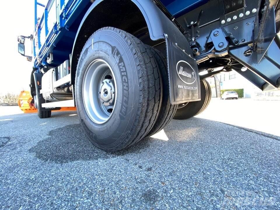 Iveco TRAKKER 360 推雪机