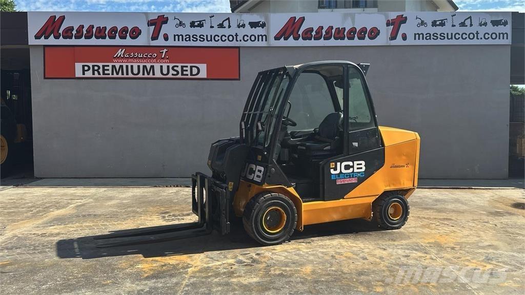 JCB TLT 30-19E 4x2 伸缩臂叉装车|叉装车