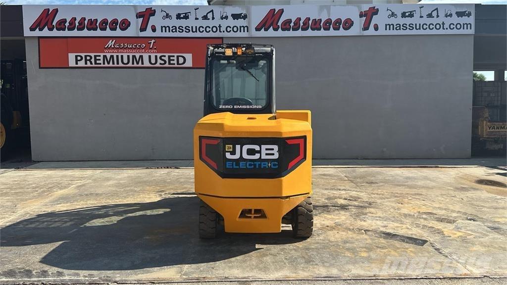 JCB TLT 30-19E 4x2 伸缩臂叉装车|叉装车