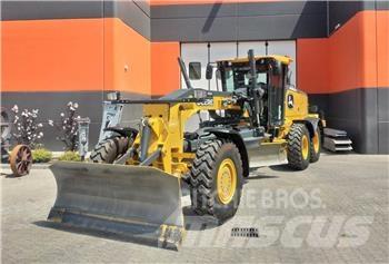 John Deere 622 GP 6X6 履带式推土机