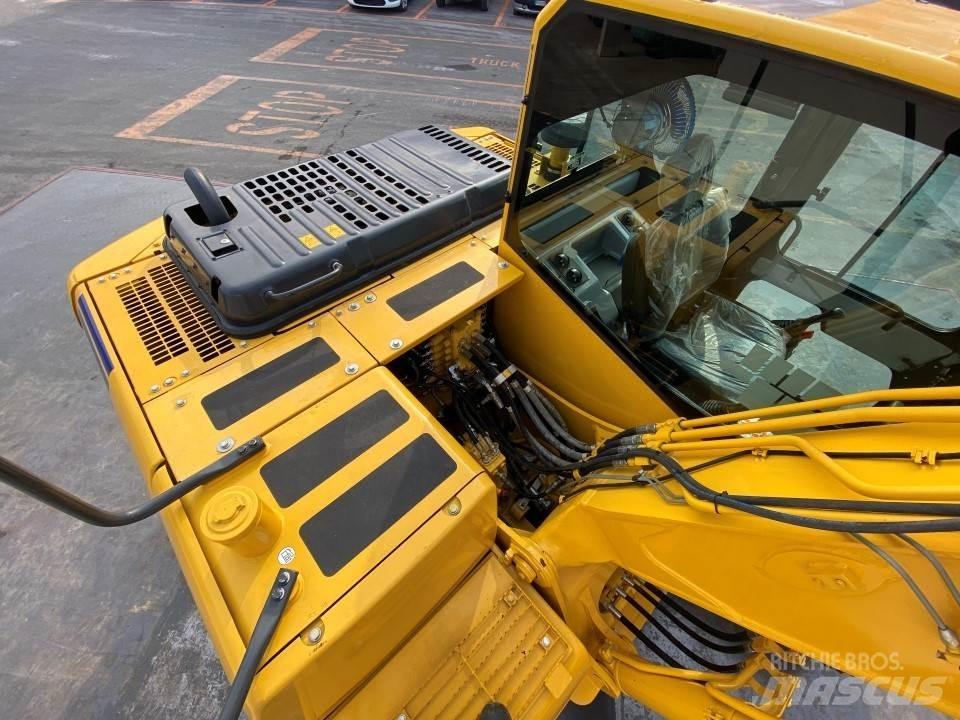 Komatsu PC130-7 中型挖掘机