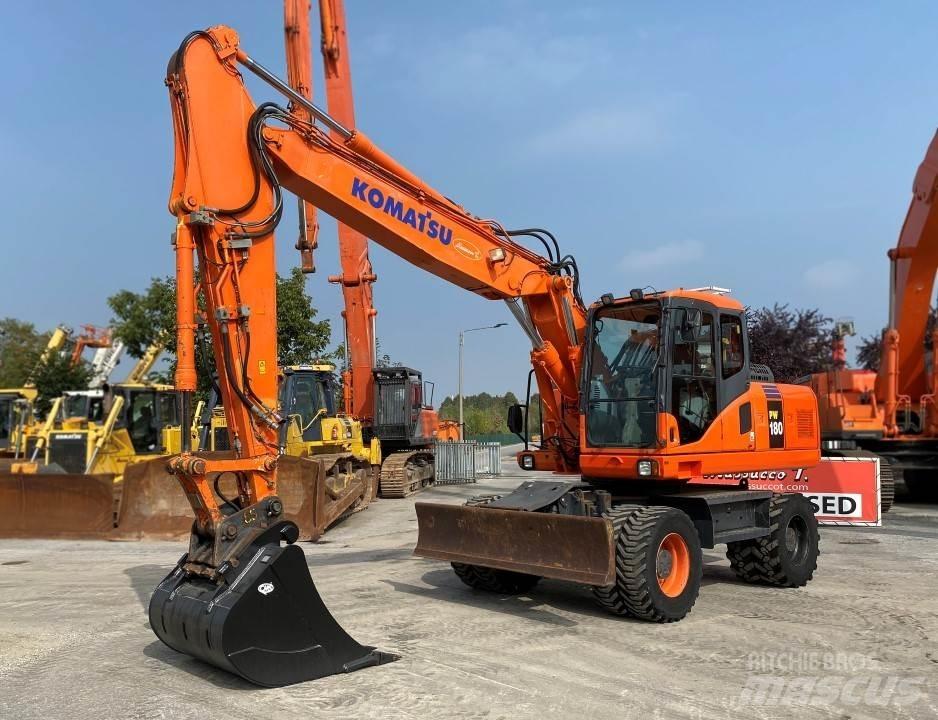 Komatsu PW180-7EO 轮式挖掘机