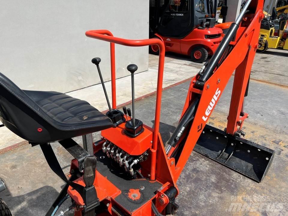 Kubota B2231 反铲装载机
