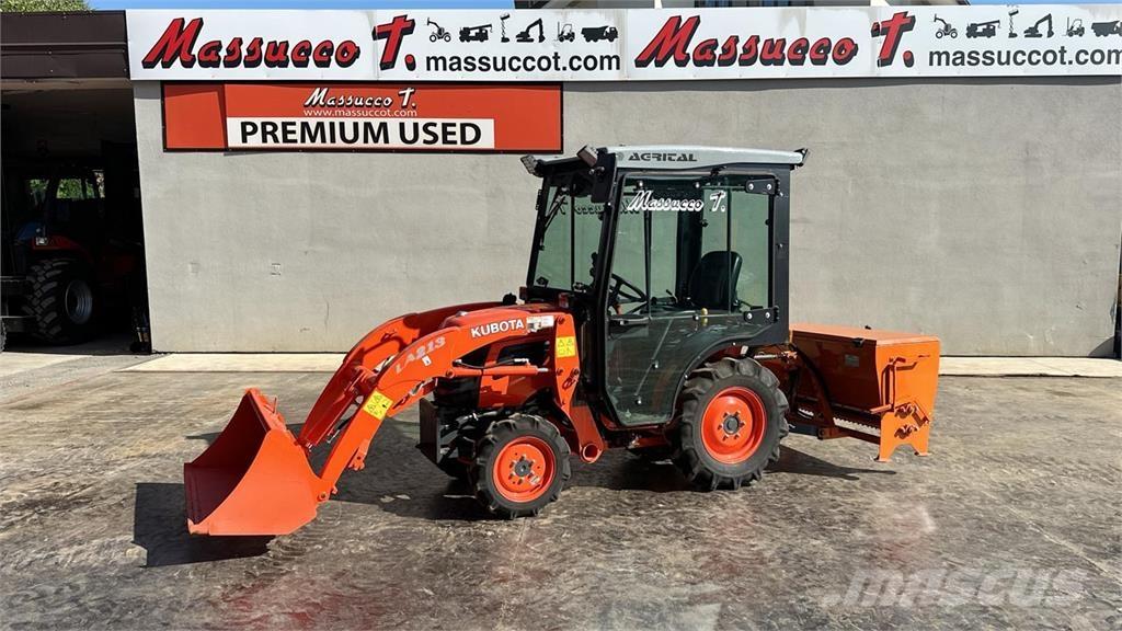 Kubota LA213FL 4x4 推雪机