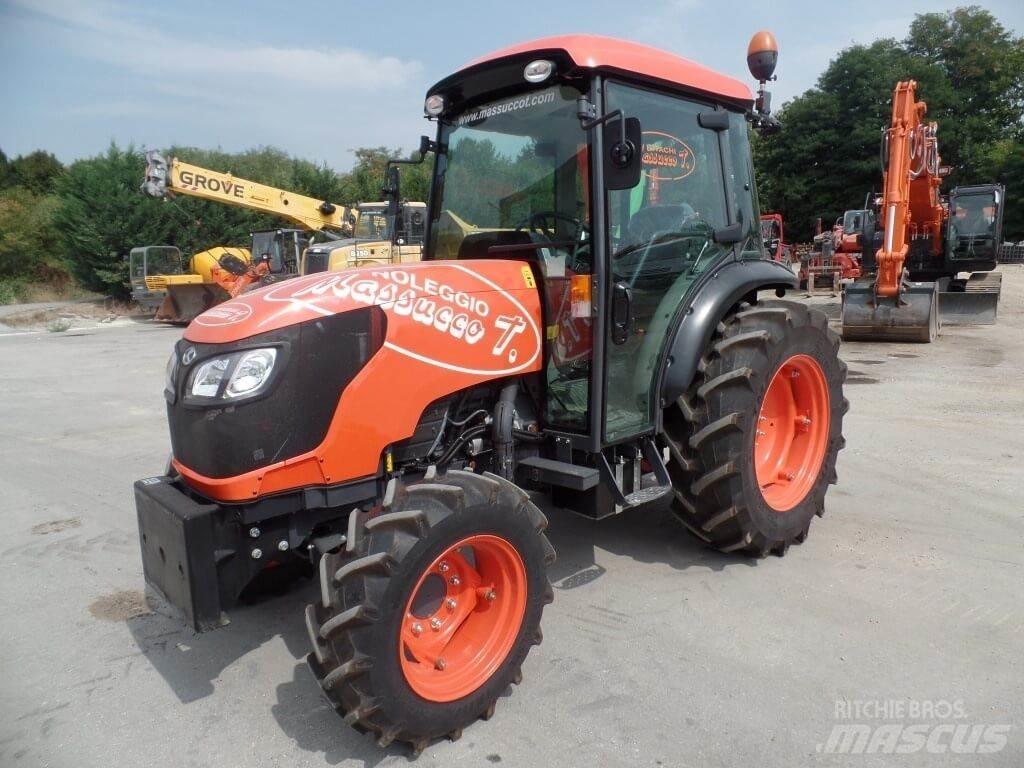 Kubota M8540N 推雪机