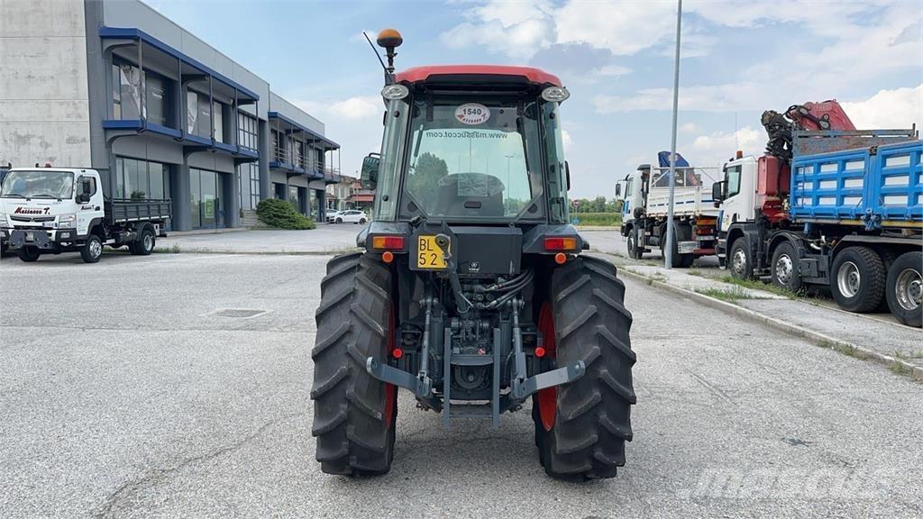 Kubota M8540N 4X4 推雪机