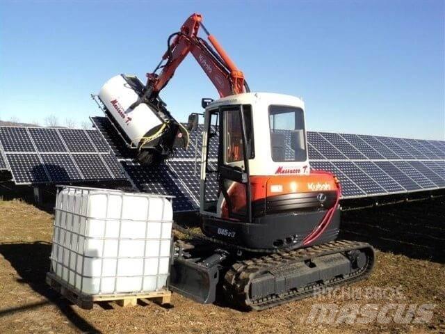 Kubota U45 小型挖掘机