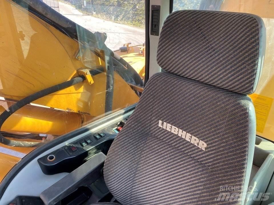 Liebherr A316 轮式挖掘机