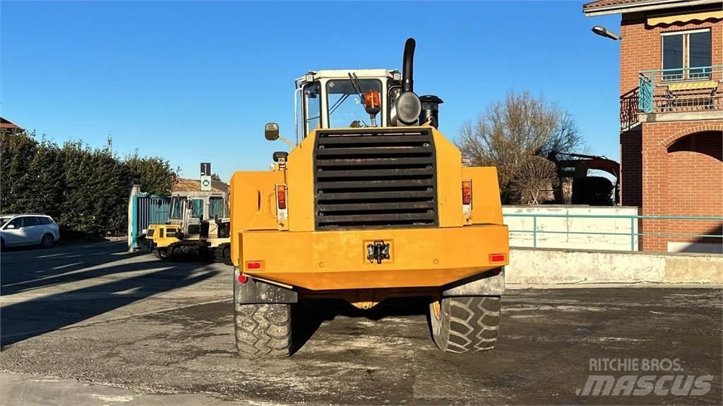 Liebherr L 551 轮式装载机