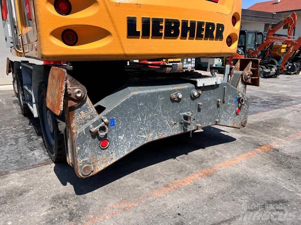 Liebherr LH22 轮式挖掘机