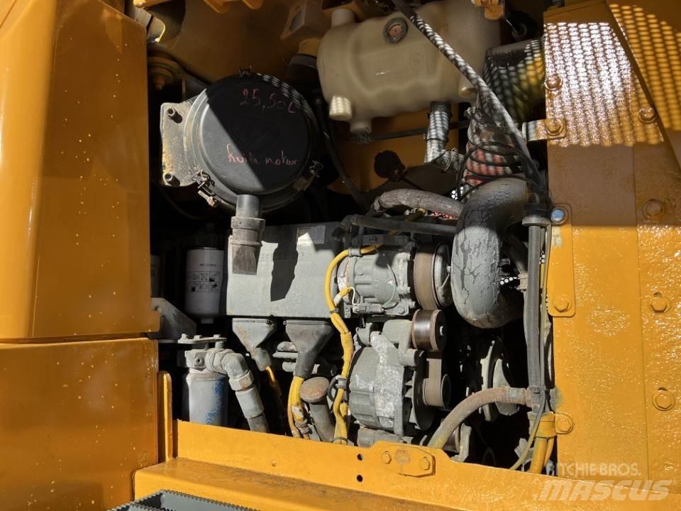 Liebherr LR 624 轮式装载机