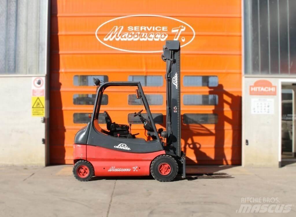 Linde E25-01 电动叉车
