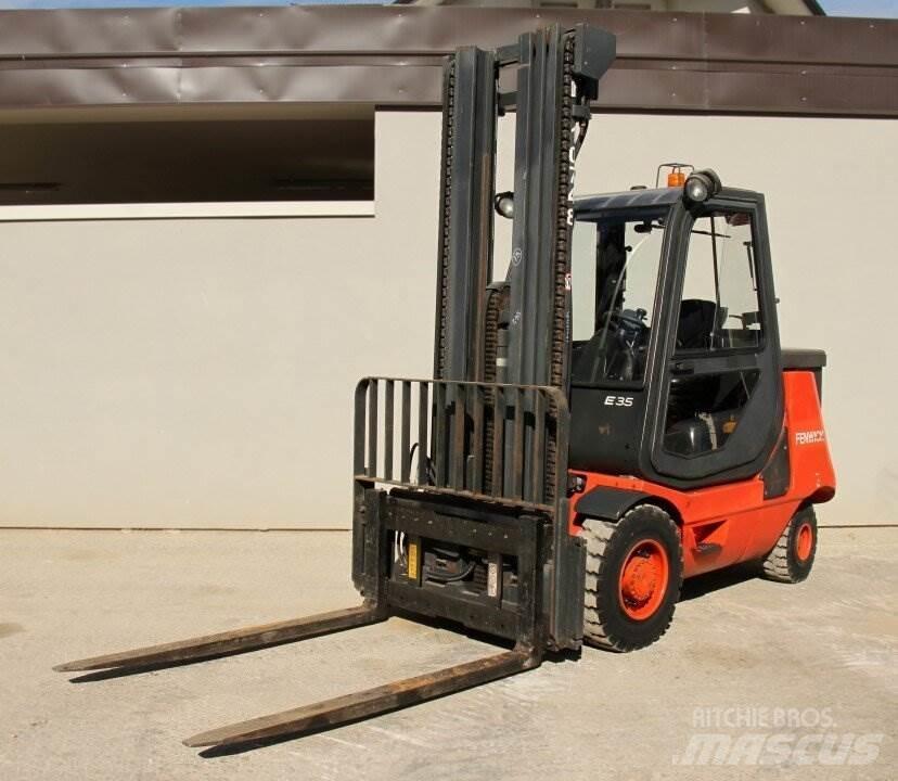 Linde E35P 电动叉车