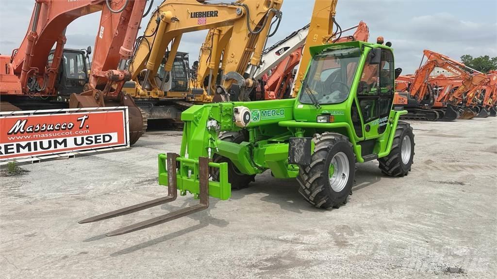 Merlo P38.13 PLUS 伸缩臂叉装车|叉装车