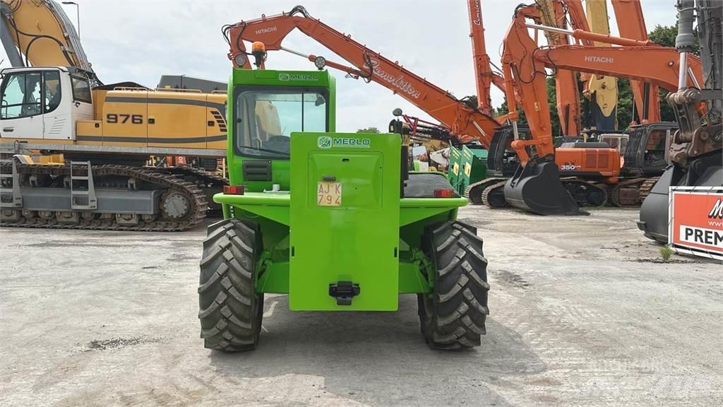 Merlo P38.13 PLUS 伸缩臂叉装车|叉装车
