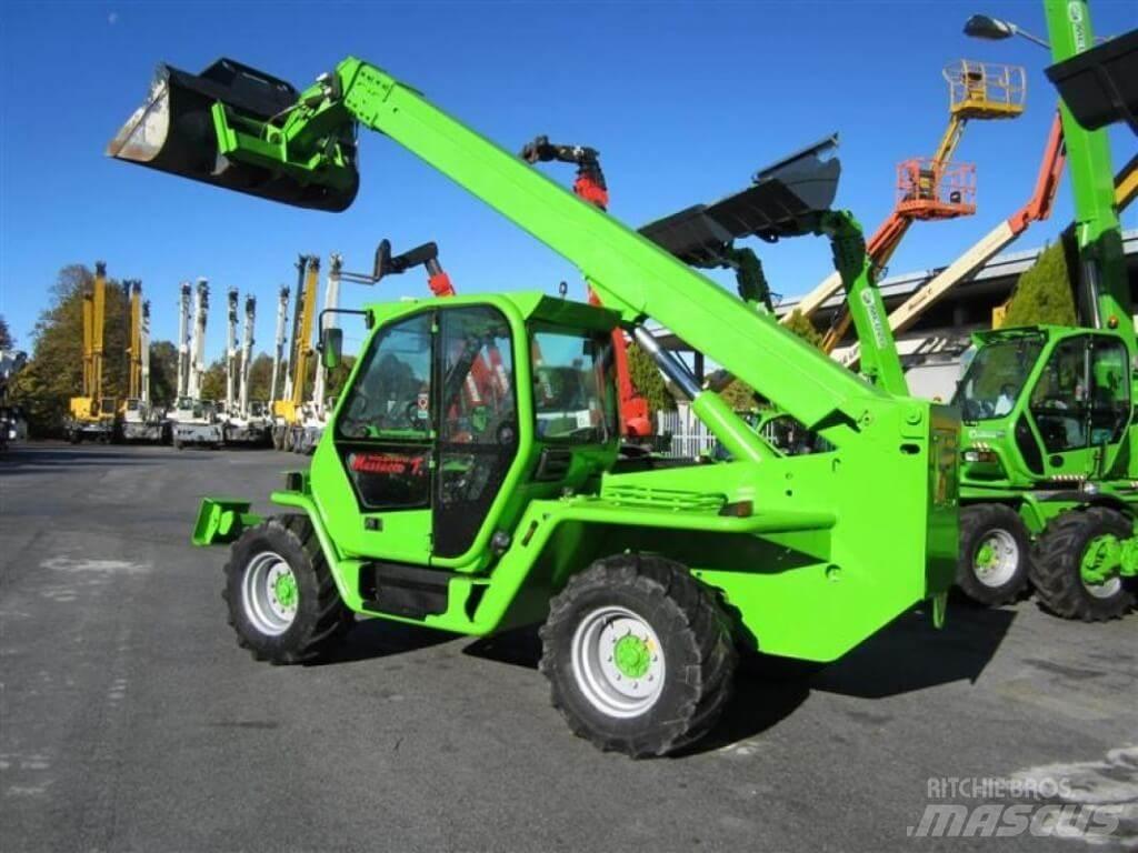Merlo P38.14 伸缩臂叉装车|叉装车