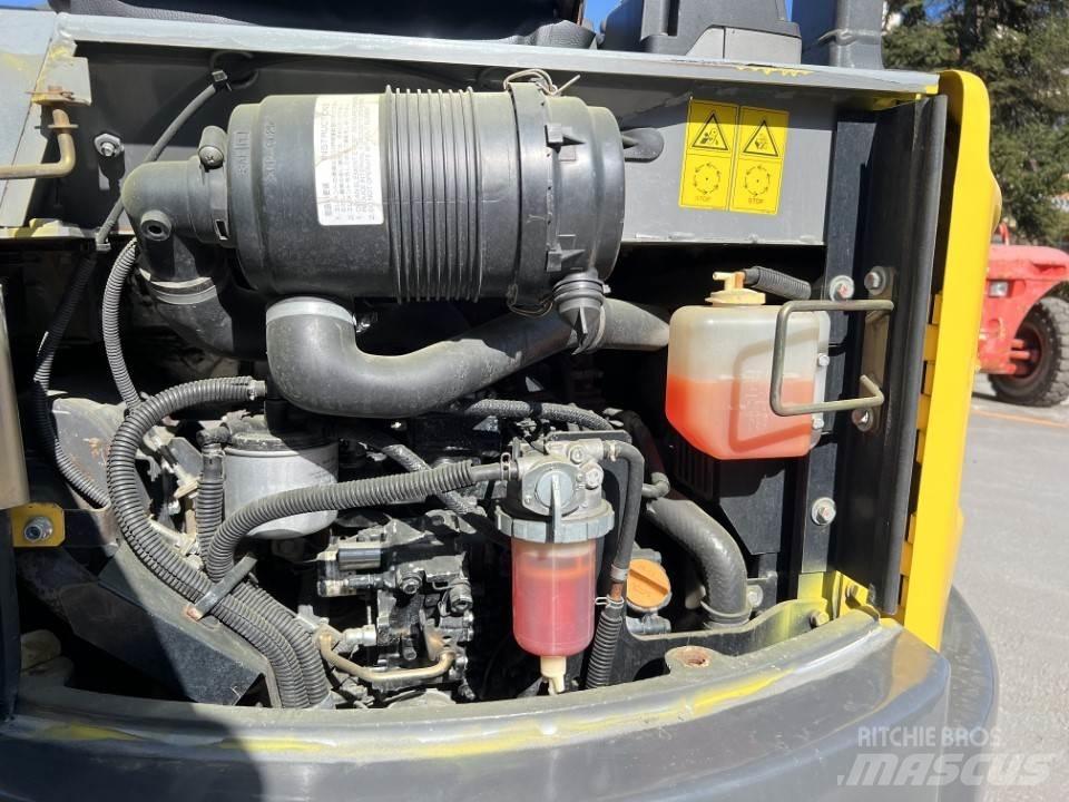 New Holland E29B SR 小型挖掘机