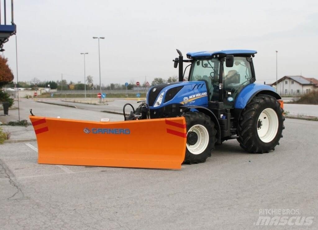 New Holland T7.190 推雪机