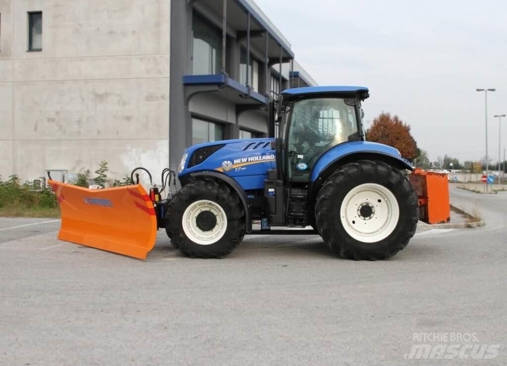 New Holland T7.190 推雪机
