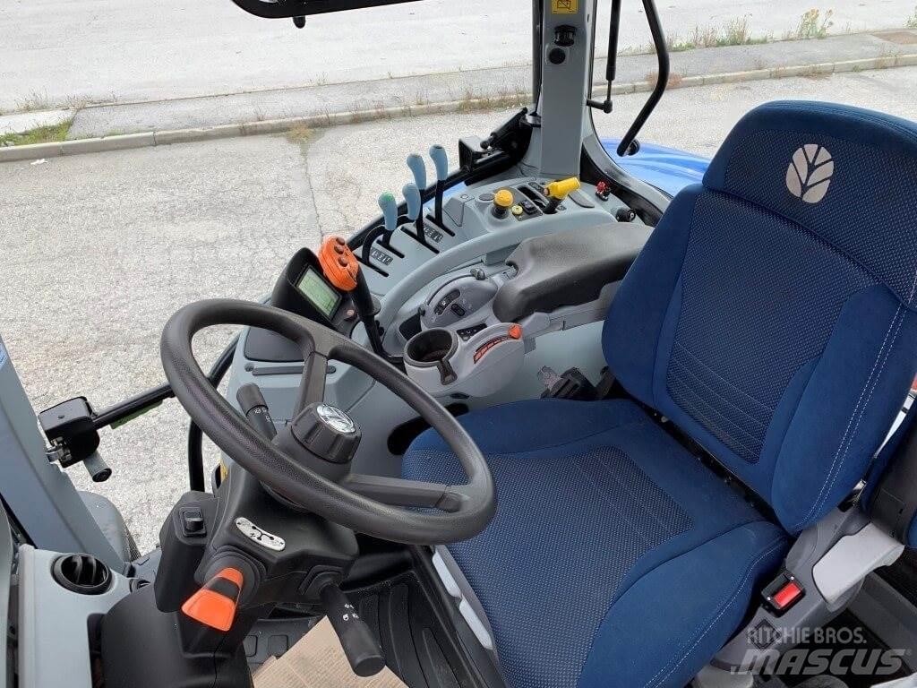 New Holland T7.190 推雪机