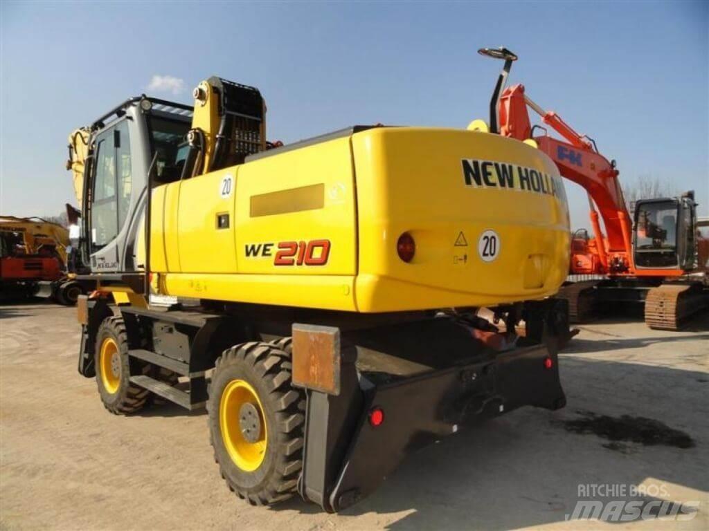 New Holland WE210 轮式挖掘机