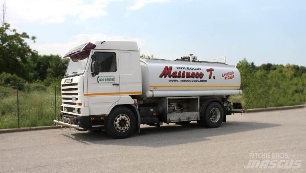 Scania 113H-380 - 4X2 油罐车