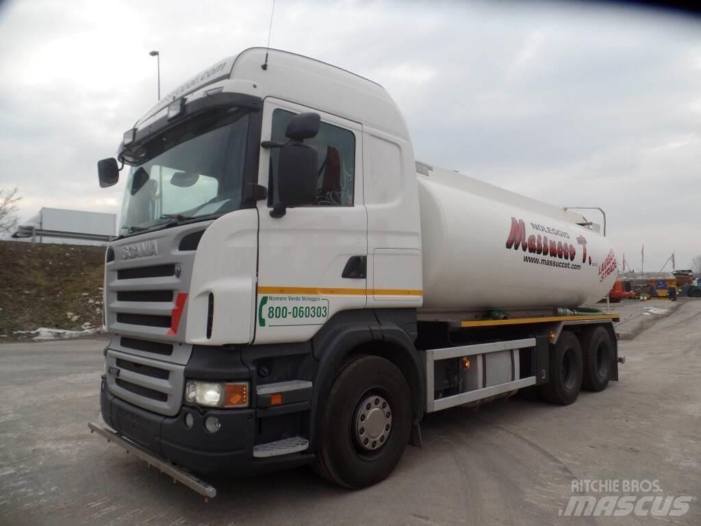 Scania R420 油罐车