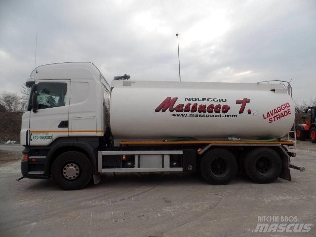Scania R420 油罐车