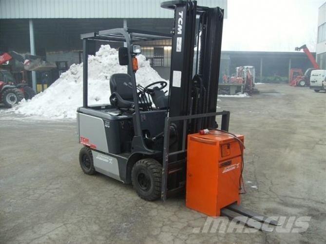 TCM FB25-7 电动叉车