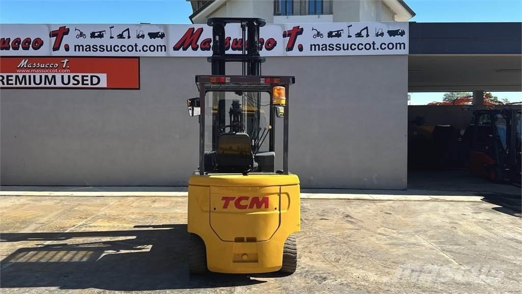 TCM FB30-7V 电动叉车