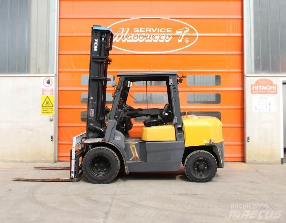 TCM FD40T2 柴油叉车