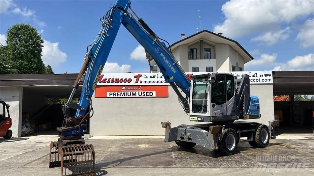 Terex MHL 250 轮式挖掘机