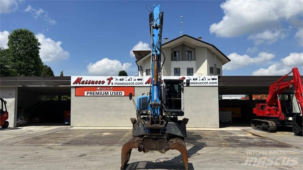 Terex MHL 250 轮式挖掘机